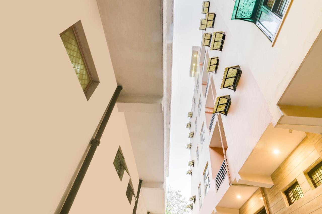 Hotel Fabulous - Delhi International Airport 新德里 外观 照片