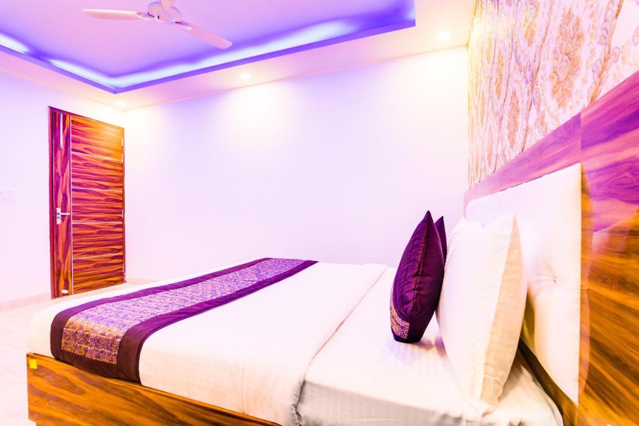 Hotel Fabulous - Delhi International Airport 新德里 外观 照片