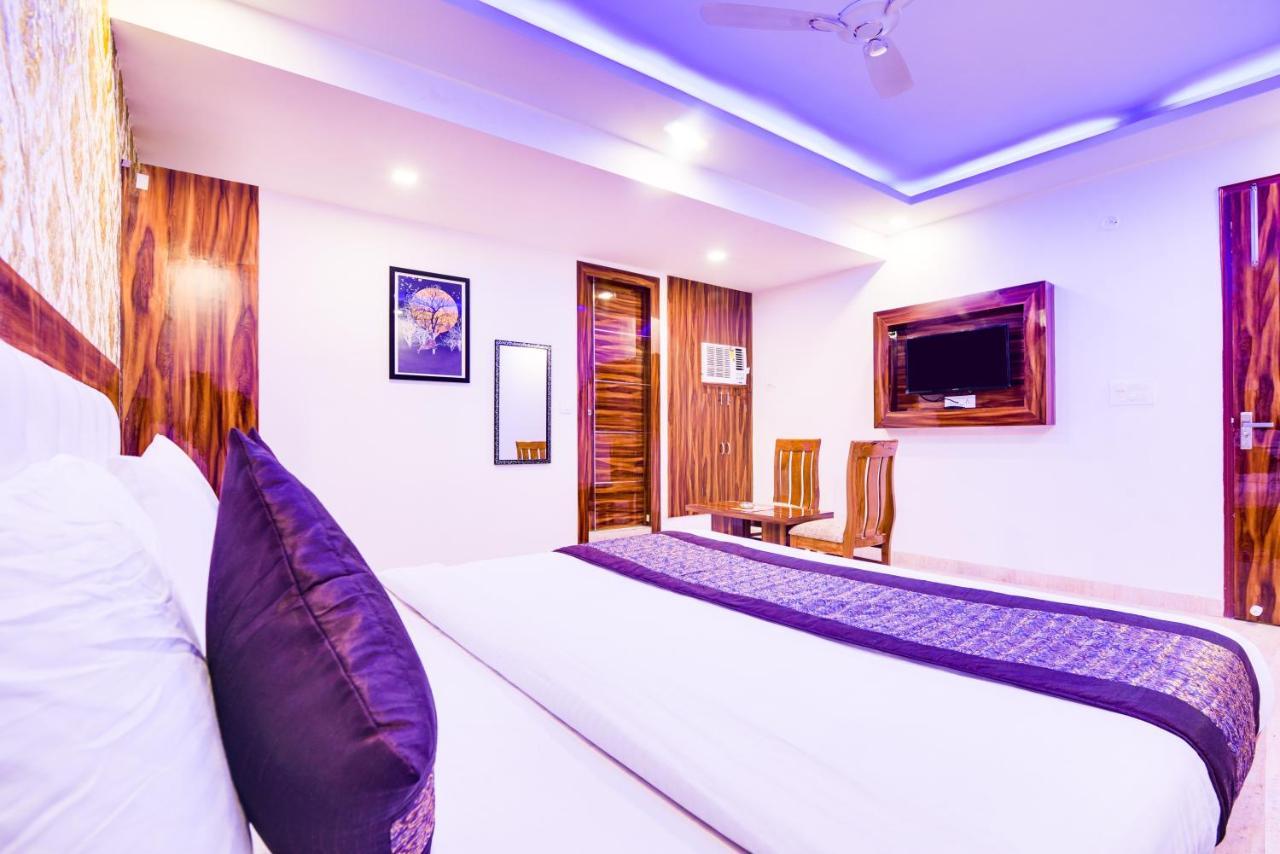 Hotel Fabulous - Delhi International Airport 新德里 外观 照片